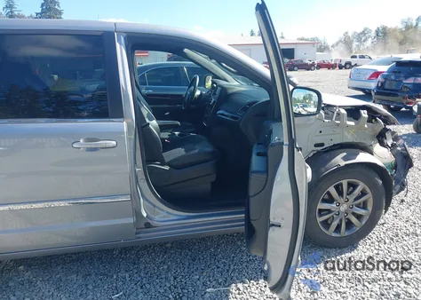 2015 Chrysler Town & Country S from USA, damaged, VIN 2C4RC1HG0FR505931